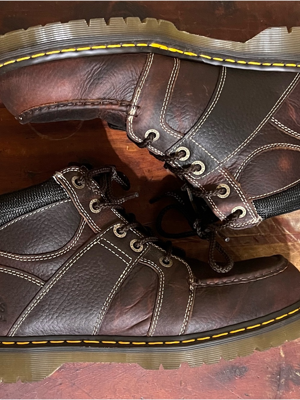 VintageDr. Martens Steel toe Brown Leather Lace-Up WorkBoots Slip resistant mens